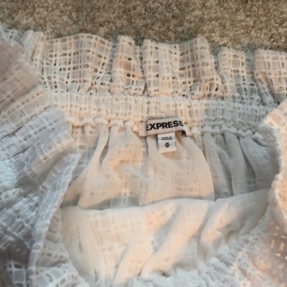 Express off the shoulder cropped top, ruffle eyelet lace, NWOT - Picture 4 of 9